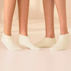 Die moderne Hausfrau Angora-Kuschelsocken beige