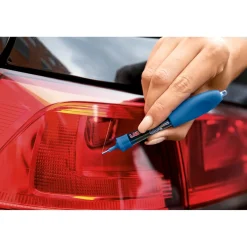 Die moderne Hausfrau Flüssigkunststoff mit UV-Licht