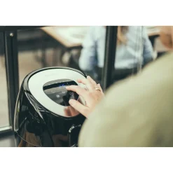 Die moderne Hausfrau Heißluftfritteuse