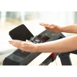 Die moderne Hausfrau Laufband TM 2400S mit Gestensteuerung