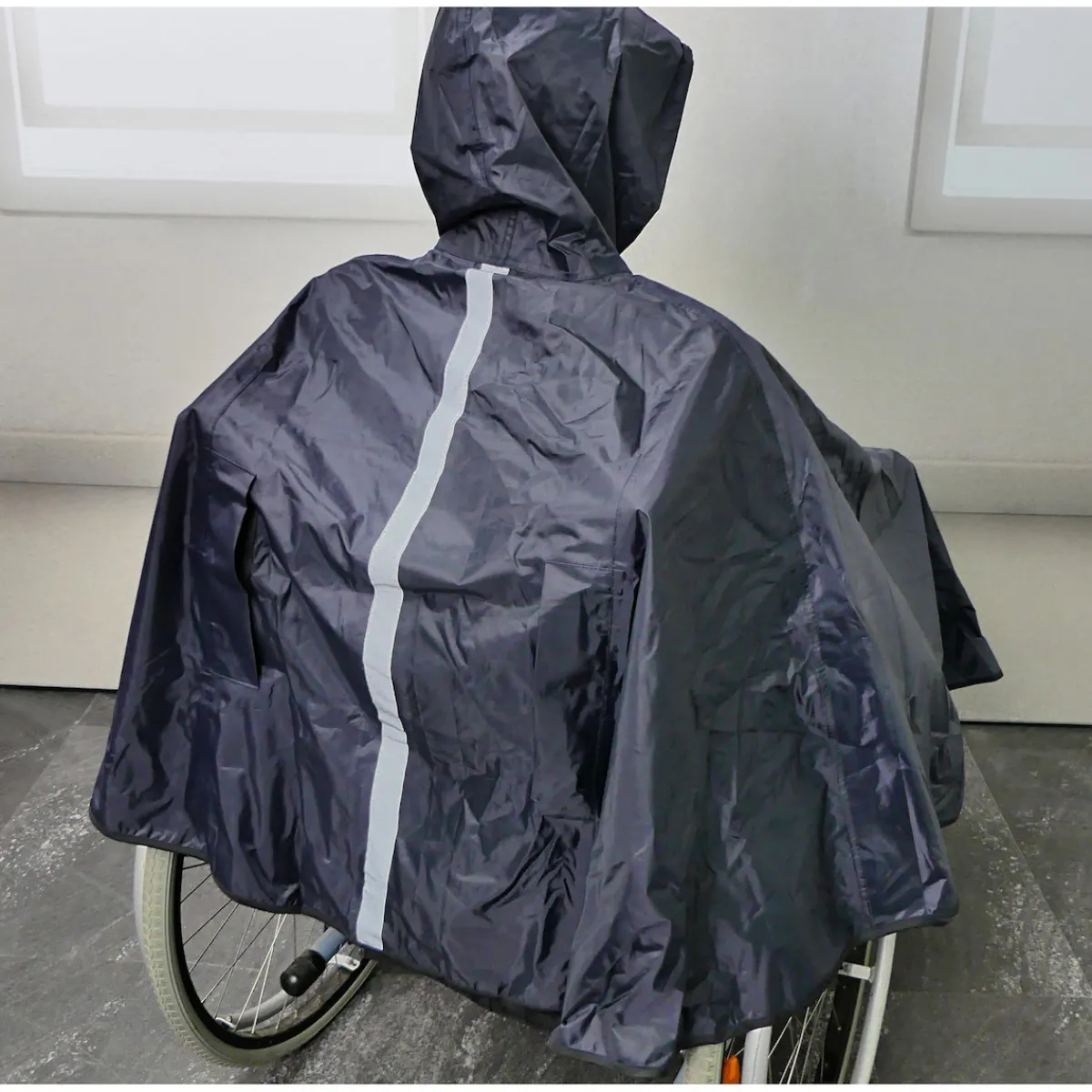Damen Die moderne Hausfrau Rollstuhl-Regencape schwarz