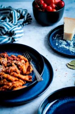 Die moderne Hausfrau Tafelservice, Steinzeug NIARA Schwarz / Blau