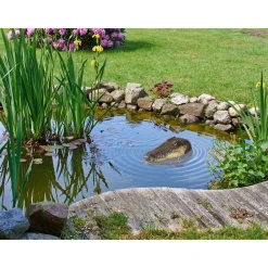 Die moderne Hausfrau Teichfigur "Krokodil"