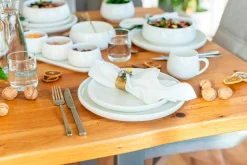Die moderne Hausfrau Tellerset, Porzellan Taya