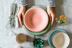 Die moderne Hausfrau Teller-Set, Steingut Lumaca Olivgrün